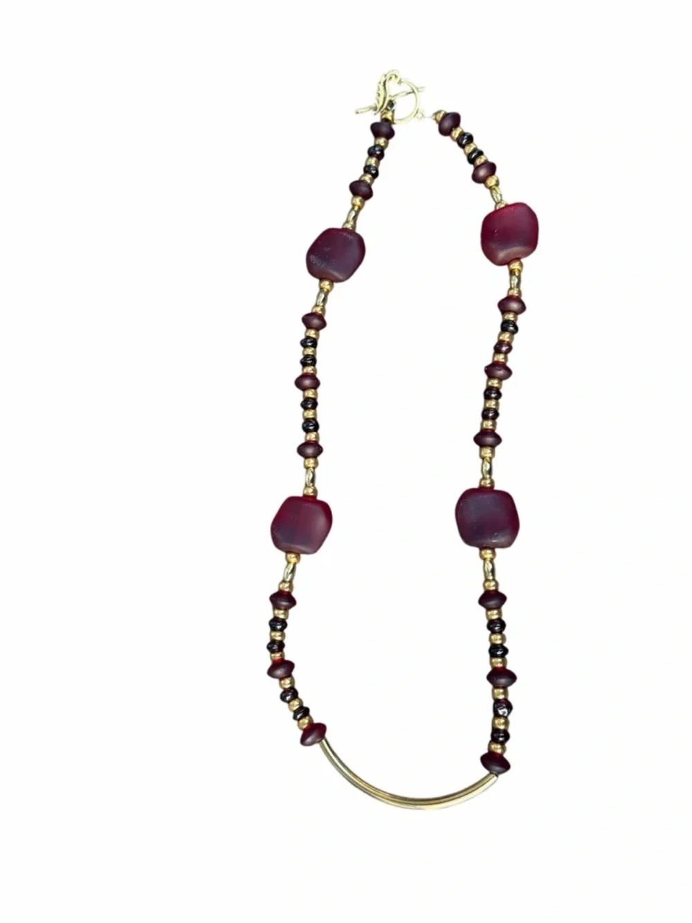 Cranberry Frosted Glass Beaded Necklace 18” Gold Tone Artisan Chic      artisan